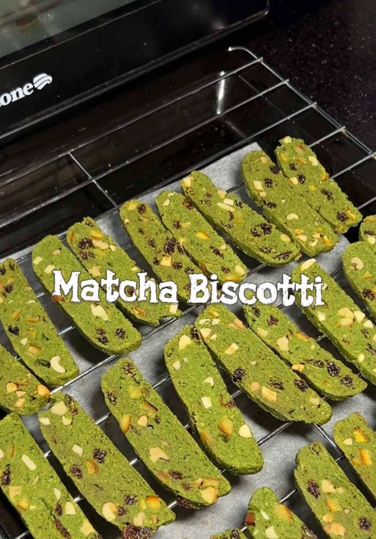 biscotti vị matcha trông cụg christmas ấy tròi #biscotti #bakingrecipe #christmascake #fyp #xuhuong 