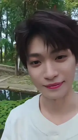 @ziyu0706 the real pawang ikan🐟💙  #ziyu #zhengpeng #rayban #leipeng99 