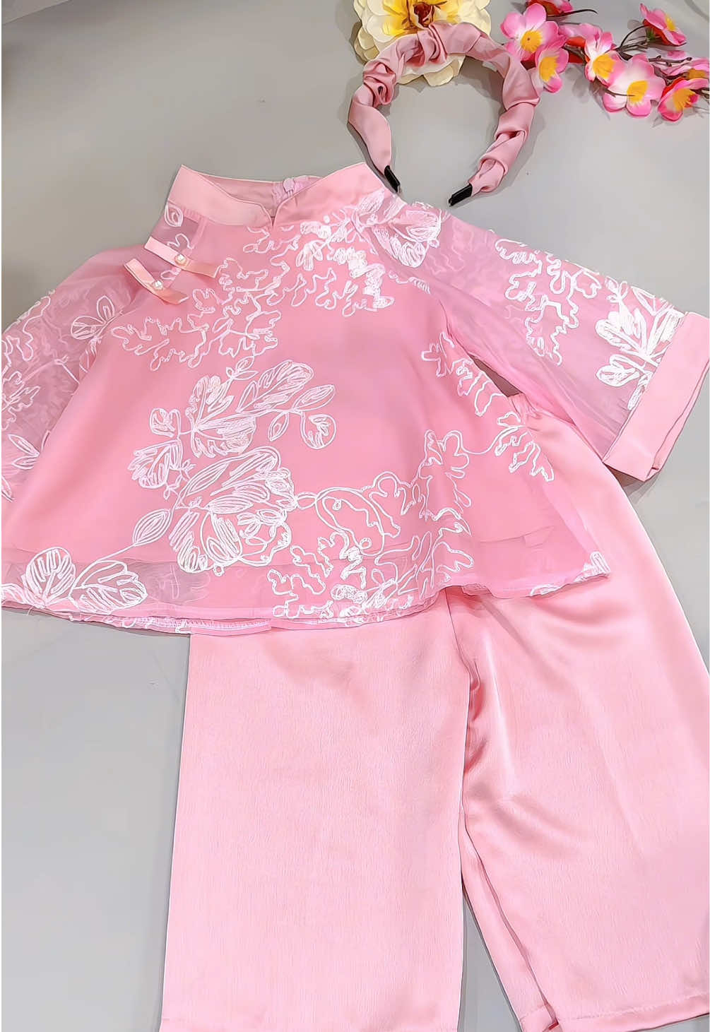 Set áo dài cách tân kèm bờm cho mẹ và bé Tết 2026 #xuhuong #aodaitet2026 #aodaicachtan #mevabe #videoviral  