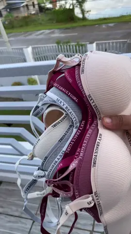 Seamless bra #seamlesspushupbra #pushupbra #iwanttogoviralontiktokthisweek #iwanttogoviral #tiktokontrend 