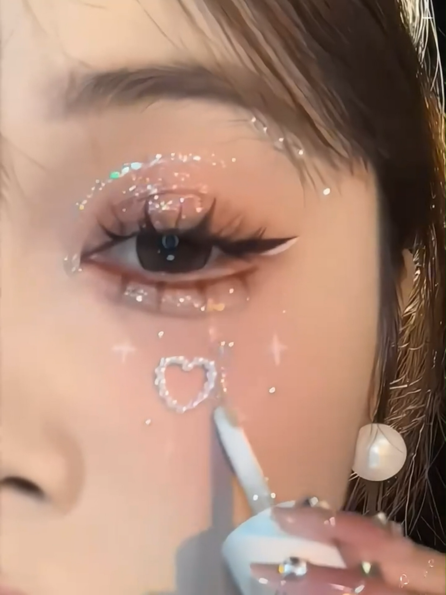 ดวงดาวที่สดใสสามารถโรยลงบนดวงตาได้😎😎😎# Fairy Highlighter# อายแชโดว์แบบลิควิด# ความงาม