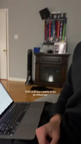 Everyone follow @Kyle Karwowski 