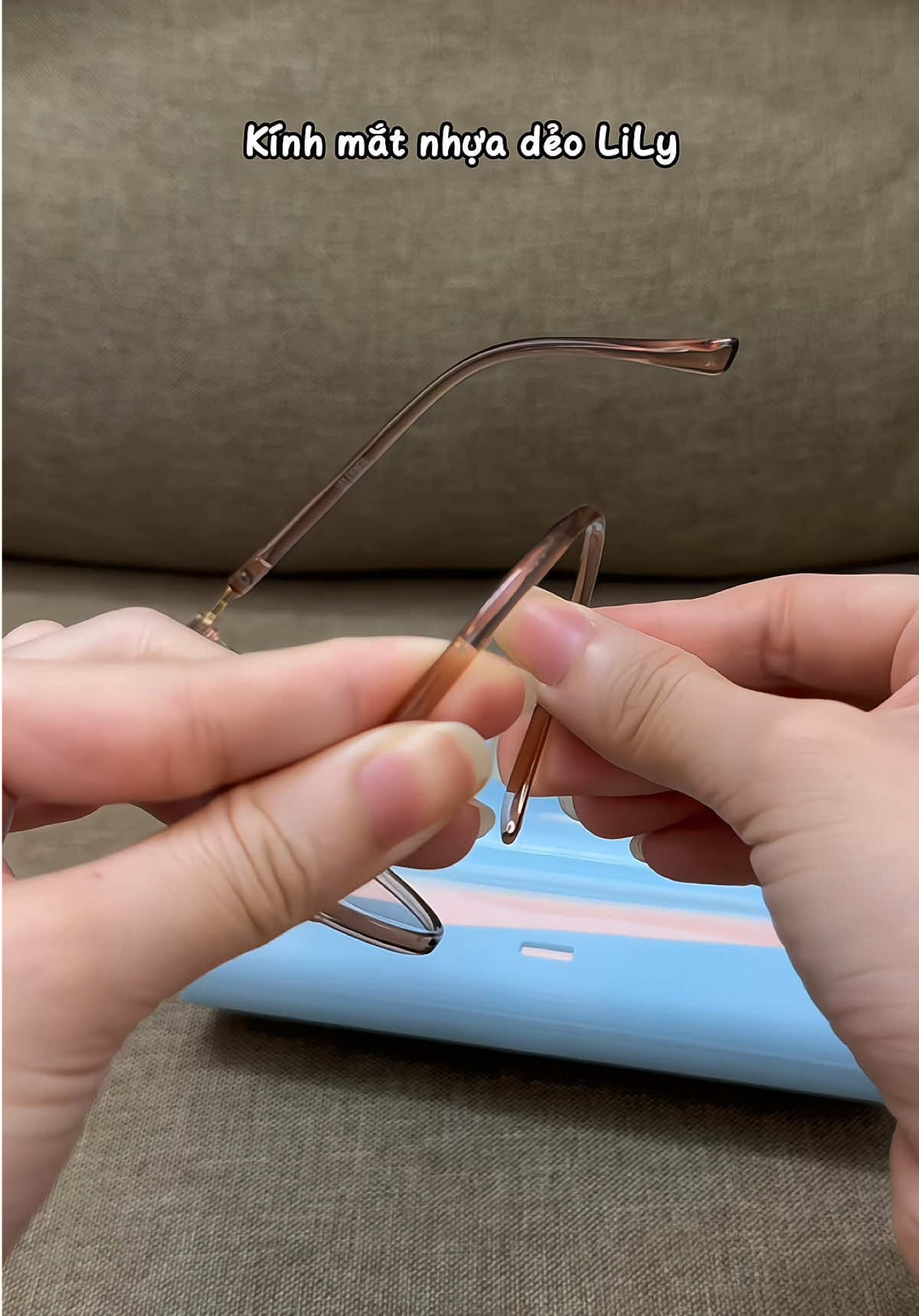 #kinhmatlily #reviewlamdep #xuhuong #outfit 