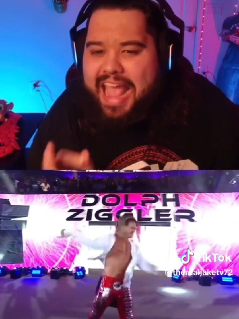 STREAMERS REACT TO DOLPH ZIGGLER RETURNS TO FACE SOLO SIKOA IN THE LAST TIME IS NOW TOURNAMENT ON RAW. #WWE #raw 