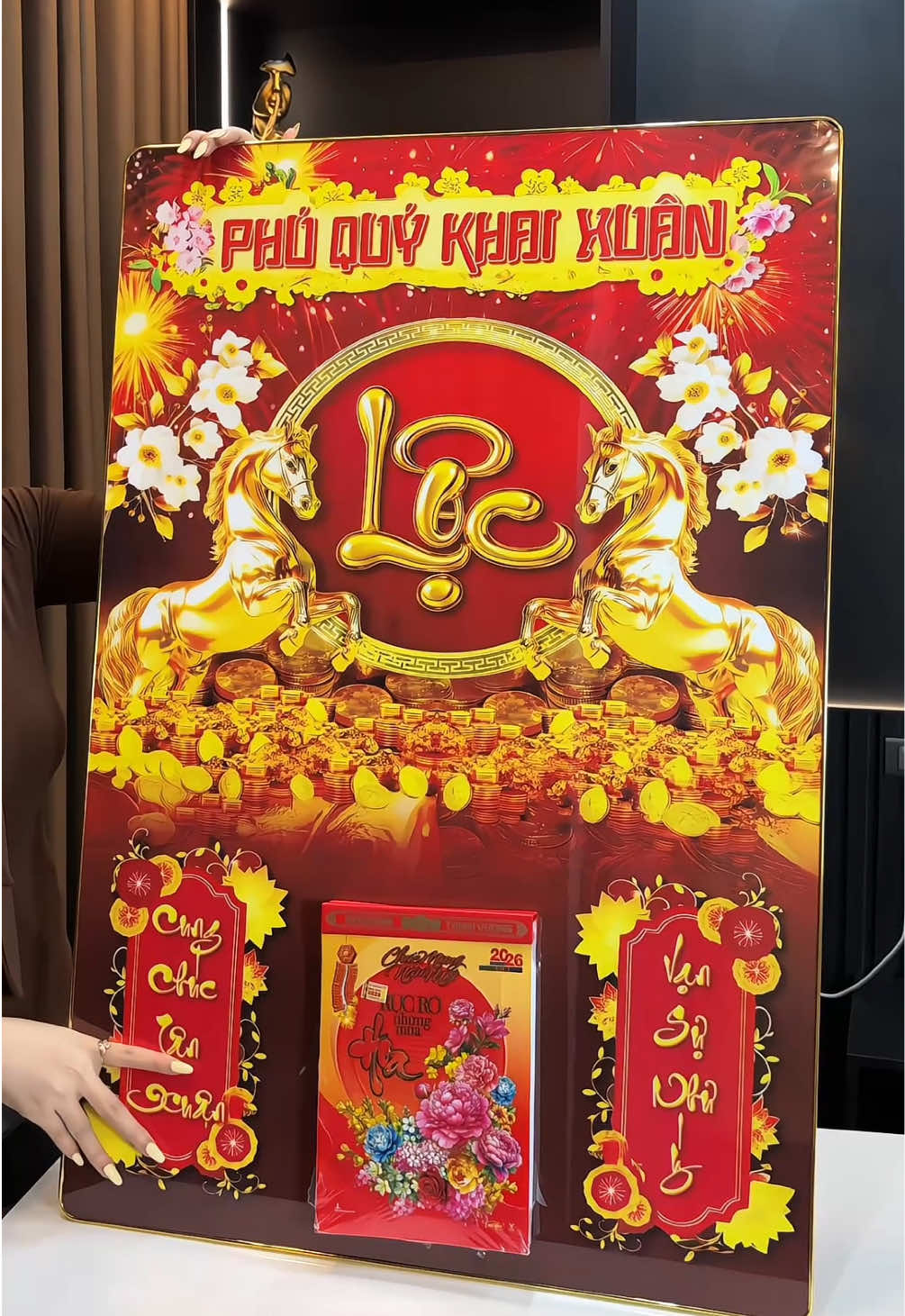 Tranh lịch tráng gương đẹp xuất sắc #lichtet #lichtreotuong 