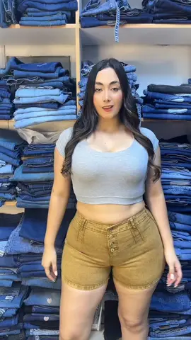 shorts colorines pinza disponible ya en tienda tallas 28 30 32 34 hacemos envios a todo el Perú #viraltiktokvideo #modafeminina #fulltendencia #ventasporcatalogo 