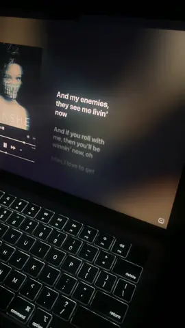 2 on 🫦 #lyrics #song #trending #sound 