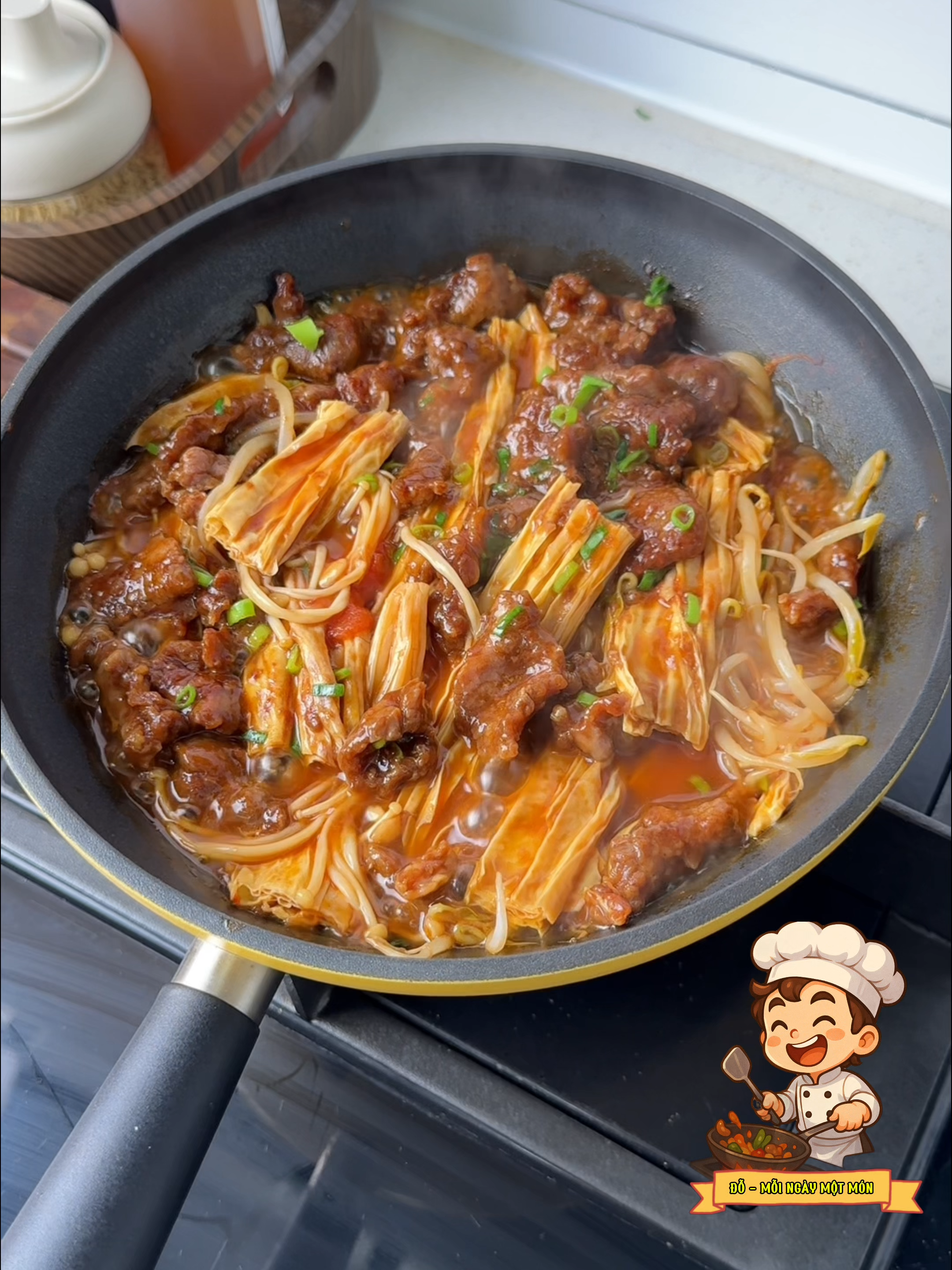 Thịt bò hầm cà chua cùng tàu hủ ky là một món ăn vừa lành mạnh, ít mỡ, ít calo mà điều quan trọng nhất là ngon xuất sắc! 🍅🥩✨ #ĐỗMỗiNgàyMộtMón #MónNgonBổDưỡng #GiảmCânGiữDáng #TầuHũKy