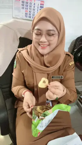 Mana ku tau😂😂😂#promomakanharian #promomakan1111 #tiktokindonesia #fyp 