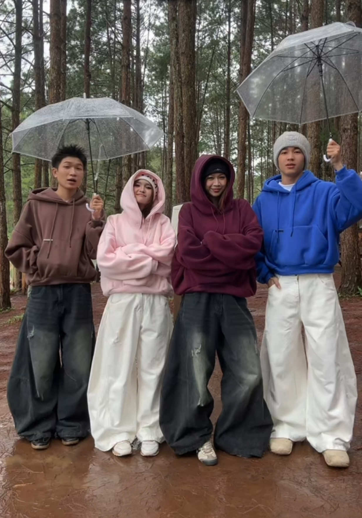 Áo hoodie basic fitcheck ngày mưa 🛒 #ssstore_aesthetic #viral #xuhuongtiktok #OOTD #thoitrang 