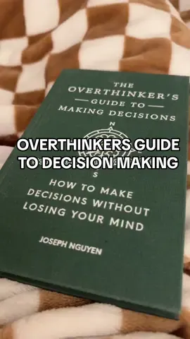 stop overthinking it & get the book- it’s under $10 right now for Black Friday @itsjosephnguyen   #overthinkingeverything #overthinking #overthinker #tiktokshopblackfriday #selfhelp 