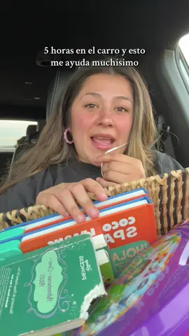 Sus bebés también se comen los libros? #familiasimpson #maternidadereal #viajeencarro #mamisdetiktok 
