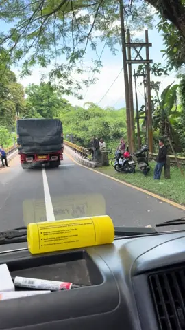 #mobiljatuh #kecelakaan #ciamis #karangkamulian 