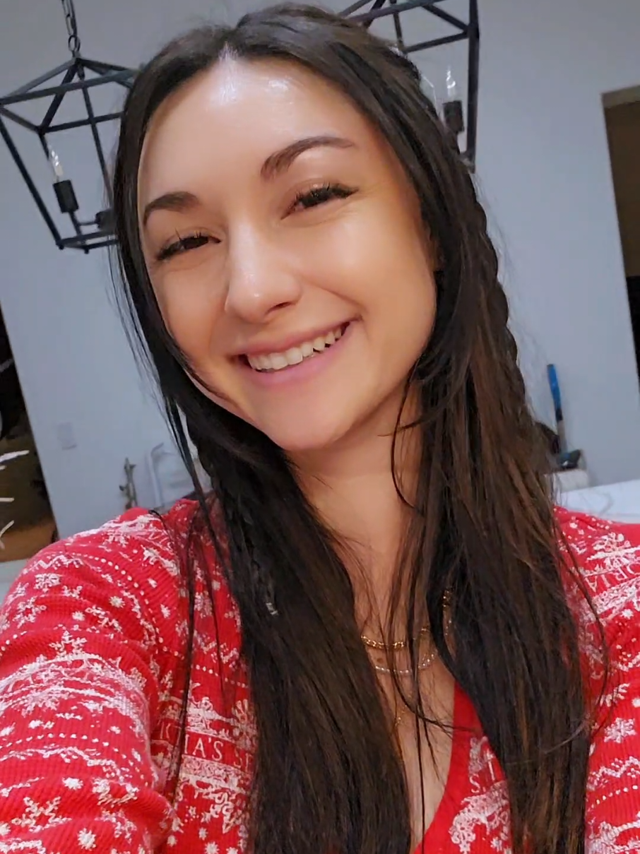 Replying to @fiveninedesignssoo let me know in the comments, should I bring back the Penguin dance for the holidays? 🐧💕