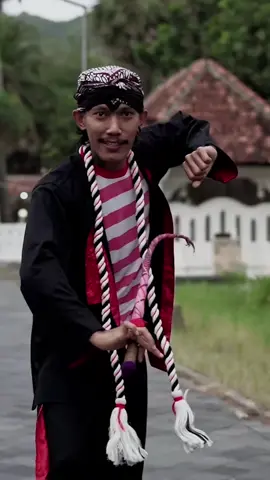 Jam 4 mlebu yuostub mak @DHALANG POER OFFICIAL @SAM PIITAK SOPIR SEEZ @andi mbendol  #djiamputh #krinjingkining #fypシ #gusdur #pendekarrakyat 