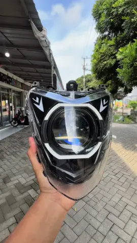 Cocok buat taun baru penuh hujan dan kabut ,barang segera ready tanpa nunggu lama ya bos isian UPS Waymaker s500 full spek premium 😆😆 #cbzoldyck #tokozoldyck #biledzoldyck #cb150r 