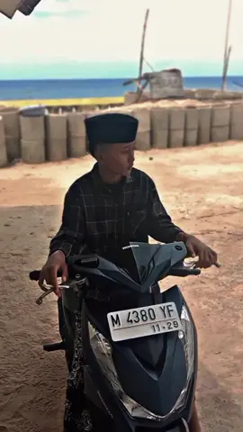 #fypシ゚ #fotolive#pemula#ambuntentimur#sumenep 😶‍🌫