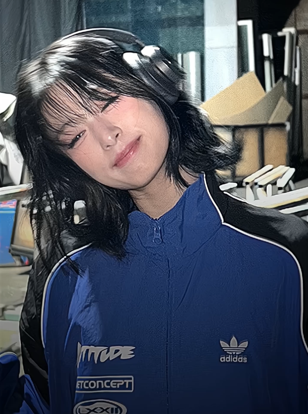 her face: 🥰🤏🏻 her body: 🥵🔥 [ #ahyeon #babymonster #tiktokpelitfyp #fypツ #theyrecool_ ]