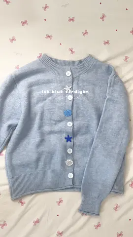 không khí giáng sinh #cardigan #outfitideas #winteroutfit #phoidoxinh #aokhoaclen 