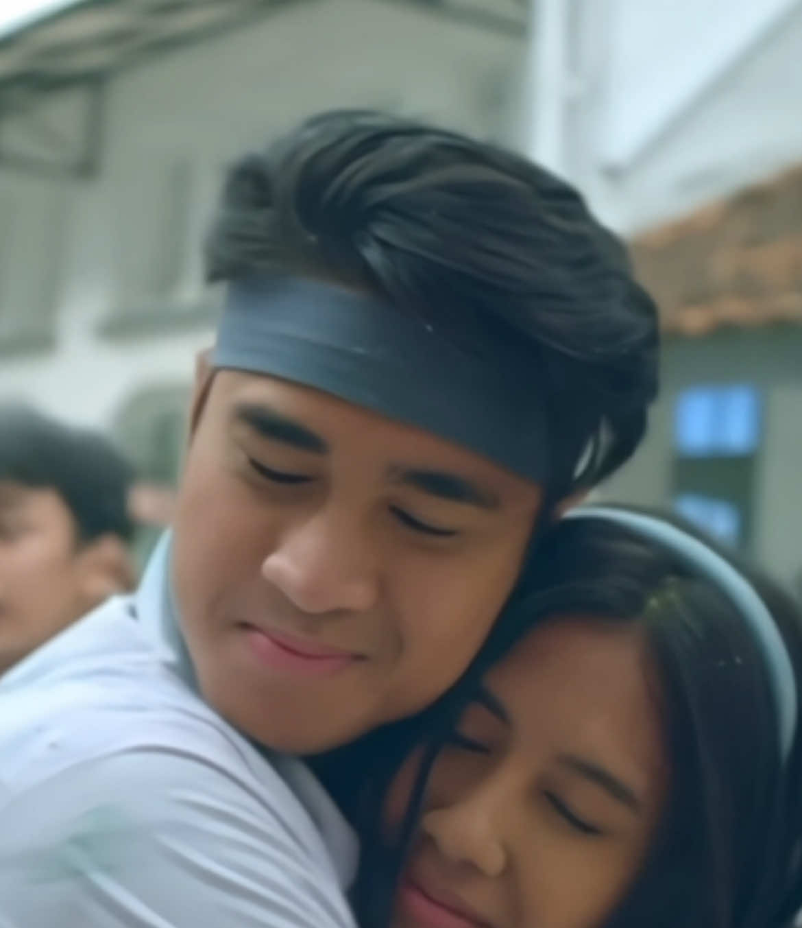 “kamu adalah versi terbaik dari semua cinta yang pernah ada” - Dia Angkasa || #yesayaabraham #sheninacinnamon #diaangkasa 