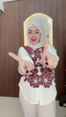 Join live skrg yuk bestie aku bkl ambyarin kemeja yg aku pake😍🥰#lagiviral #fyppppppppppppppppppppppp 