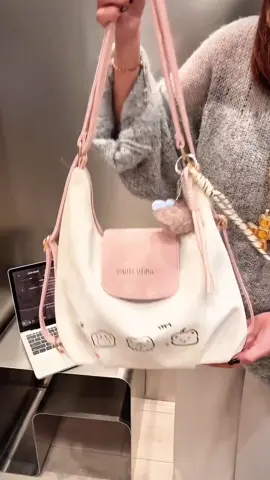 Beg Tote Kapasiti Besar Bahu Tunggal, Fesyen  Baharu, Sesuai untuk Ulang-alik dan Pengangkutan, Beg Galas Niche #tiktokshop #goodthing #fyp #foryou #malaysia #life 