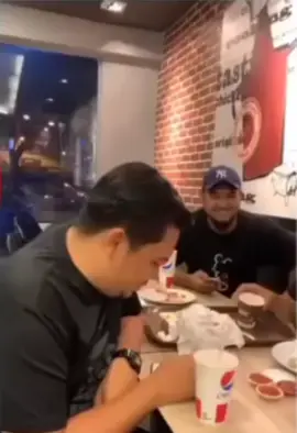 makanan pun beli sendiri#trend #Love#🥰 