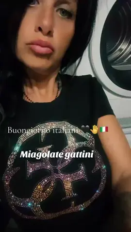 #perte #fyp #for #viral #videoviral @silviacuorenerissimo @Regina nera non molla 👑 @Reginanera👑 @REGINA NERA RESISTETE 🫵🖤🇮🇹 @Silviasmilzo82 @silviaricomincia 