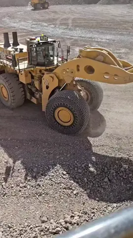 #كتربيلر #الولايات_المتحدة_الامريكية #معدات #حفارات #جليدر #بلدوزر #ضنبر #شيول #لودر #جاك_هامر #مصر #الامارات_العربية_المتحده🇦🇪 #العراق