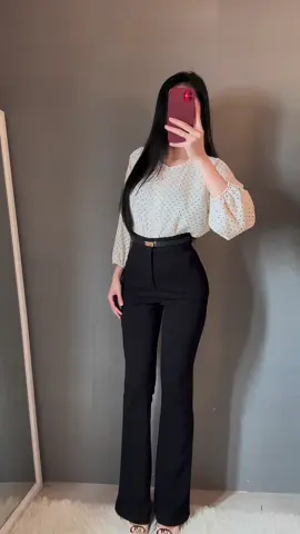 Trong tủ đồ mà thiếu em quần loe này là một thiếu sót lớn #quanloe #thoitrangnu 