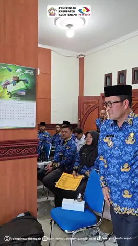 Bupati Aceh Tengah Drs. Haili Yoga, M.Si menerima kunjungan Tim Badan Pemeriksa Keuangan (BPK) RI Perwakilan Aceh dalam rangka pelaksanaan Exit Meeting pemeriksaan terinci atas kepatuhan pengelolaan Pendapatan Asli Daerah (PAD) tahun anggaran 2024 hingga Triwulan III tahun 2025, pertemuan berlangsung di ruang kerja Badan Pengelola Keuangan Kabupaten (BPKK) Aceh Tengah, Senin (17/11/2025). #indonesia #aceh #acehtengah #gayo #takengon               