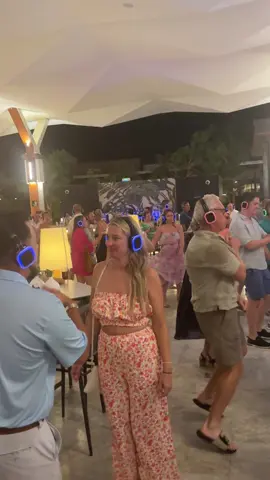 Silent disco 🤪#secretstides #puntacana #silentdisco