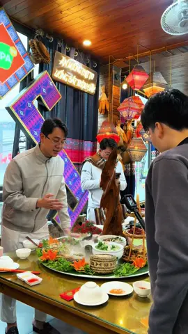 Combo mẹt ẩm thực Tây Bắc quá hấp dẫn luôn cả nhà ơi #sapa #sapatvxuyenviet #chamcheosapatv #dacsantaybacsapatv 