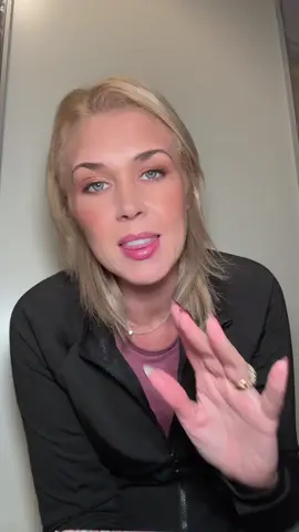 Scented candles are always a good gift idea 