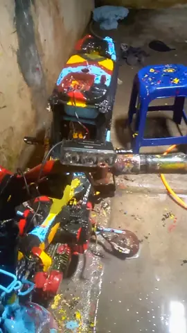 lampu sorot yg ganteng  dan bannya unik sama dengan mesin nya 