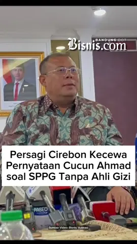 Polemik soal peran tenaga ahli gizi dalam program Makan Bergizi Gratis kembali mencuat setelah Persatuan Ahli Gizi (Persagi) Kabupaten Cirebon menanggapi keras pernyataan anggota DPR RI, Cucun Ahmad Syamsurijal.   Cucun sebelumnya menyebut Satuan Pelayanan Pemenuhan Gizi (SPPG) tidak wajib melibatkan ahli gizi profesional dan dapat dikelola oleh tenaga nonprofesional yang mengikuti pelatihan singkat.  Ketua Persagi Kabupaten Cirebon, Sartono mengatakan, pernyataan itu dianggap berbahaya karena menurunkan standar kompetensi profesi sekaligus menyederhanakan kompleksitas layanan gizi bagi kelompok rentan. Baca berita selengkapnya di Bandung.bisnis.com Penulis artikel: Hakim Baihaqi Video: Natau Lasniroha Sinaga