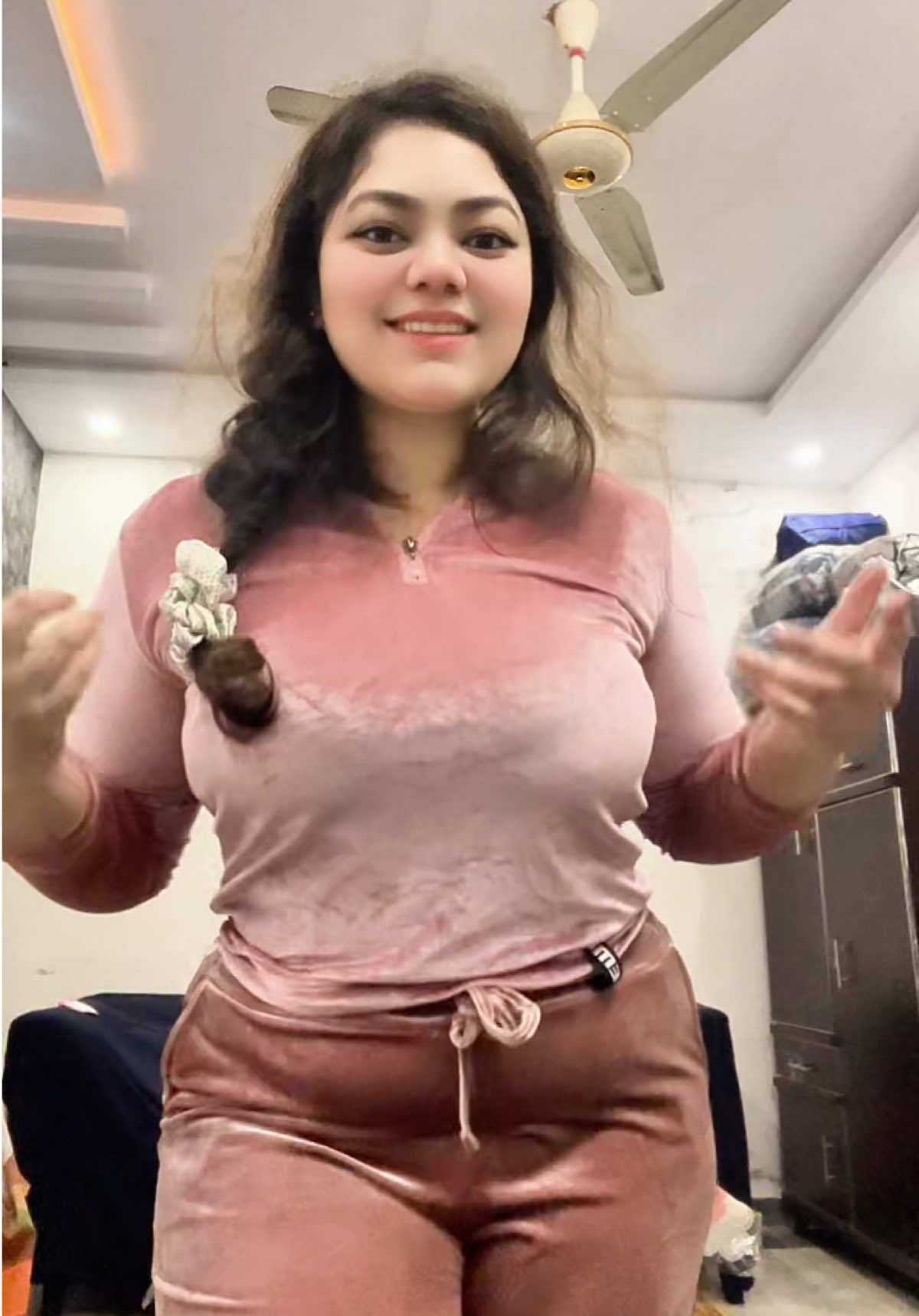 🎂Bring Cake for happiness #jennykhan #princessofmyownworld👸 #selffavourite😍✌️🧿🧿 #bosslady #tiktokunfreezemyaacount 