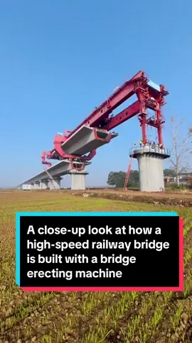 کوردی/عربي/English سەیری ئەم ڤیدیۆیە بکەن بۆ گرتنی وێنەی خێرا کە چۆن پردێکی شەمەندەفەری خێرا دروست دەکرێت بە بەکارهێنانی ئامێری دروستکردنی پرد. ‏‎ــــــــ ـــــــــ ـــــــــ ــــــــ ــــــــ شاهد مقطع الفيديو هذا لالتقاط صور فوتوغرافية سريعة لكيفية بناء جسر سكة حديدية عالي السرعة باستخدام آلة بناء الجسور. ـــــــ ـــــــــ ـــــــــ ـــــــــ ـــــــ Watch this time-lapse video to get a close-up look at how a high-speed #railway bridge is built with a bridge erecting machine. #Chinalnfrastructure
