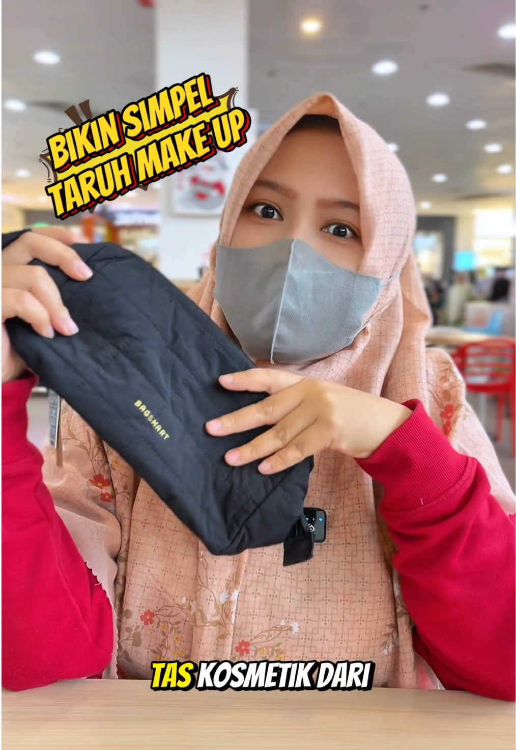 Tas make up atau tas kosmetik ini bikin simpel buat bawa make up kemana aja, ini tas dari @BAGSMART Indonesia  #tasmakeup #taskosmetik #makeuporganizer #taswanita #tascewek 
