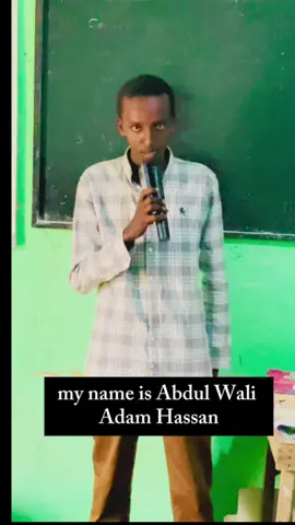 ONE OF MY STUDENTS IN SCHOOL MIRE MODREN COLLAGE PRESENTATION  #TOPICABOUTENGLISH #muslixacademy #madaxweynahabarahabulshada_kgs🇦🇿 #kgs🇦🇿🇸🇴💉 #CapCutMotivacional 