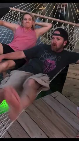 I can’t stop laughing #fypdong #trendingtiktokviral ##dontflop##hilarious##OhNo##