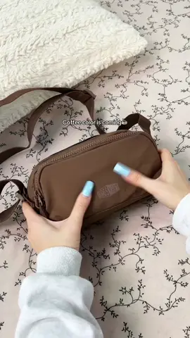 Sorry to everyone who‘s already bought this bag，but now we have it in coffee！☕️👜🍂#bagsmart #whatsinmybag #coffee#slingbag #corssbodybag #asmr#newalert 