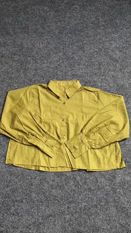 Jadi pengen punya semua warna😍 #kemejawanita #kemejacrop #kemejamurah 