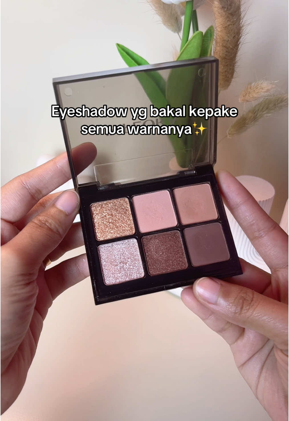 #eyeshadow #eyeshadowpalette #imploracosmetics 