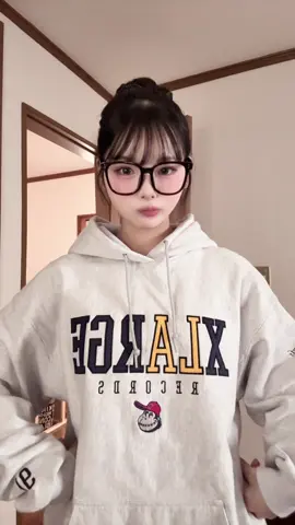 メガネ久しぶりかも。？