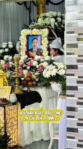 Khoảnh khắc đau lòng con gái bên di ảnh cha trước giờ động quan 🙏🙏#tangletutonvongxoaynga5bentre 