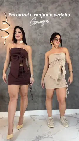 Conjunto feminino com saia curta e tomara-que-caia assimétrico, canelado e franzido na lateral.  #conjuntotomaraquecaia  ID NOS COMENTÁRIOS! 