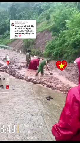 Trả lời @hangtam.3008 🫡🫡👮👮🇻🇳🇻🇳#tuhaovietnam #cand #congannhandanvietnam👮‍♀️ #mưa #satlo 
