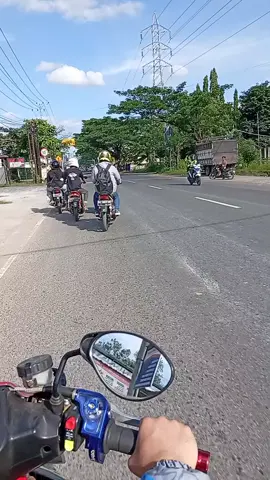 kenangan waktu pulang dari Banjar baru acara duatak#fypシ゚ bersama temanteman#🥰🥰🥰🥰 