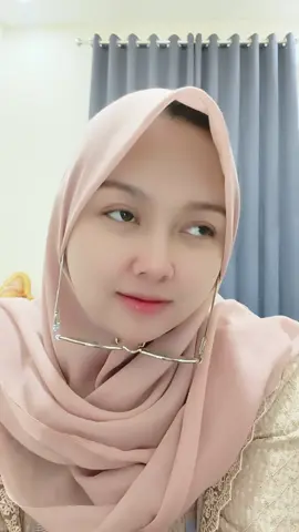 selama aku bisa membuatmu bahagia berpaling ku tak mungkin singgahi hati yang lain..